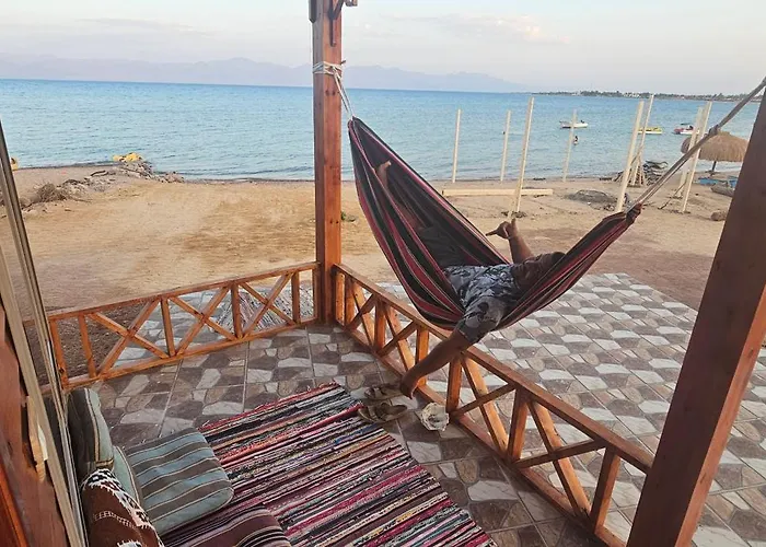 Mermaid Camp Hotel Nuweiba`